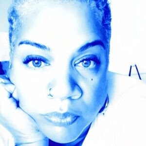 Meet your Posher, Roxane